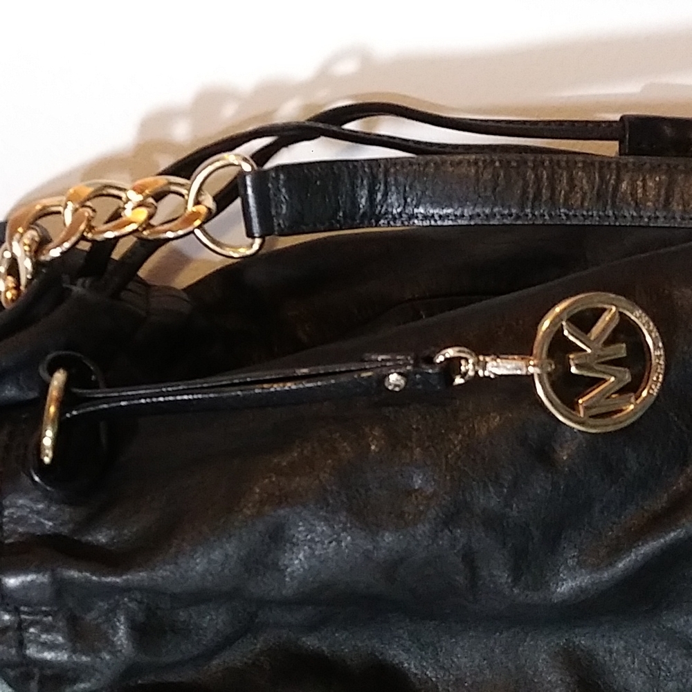 Michael Kors Black Shoulder Bag - Picture 5 of 13